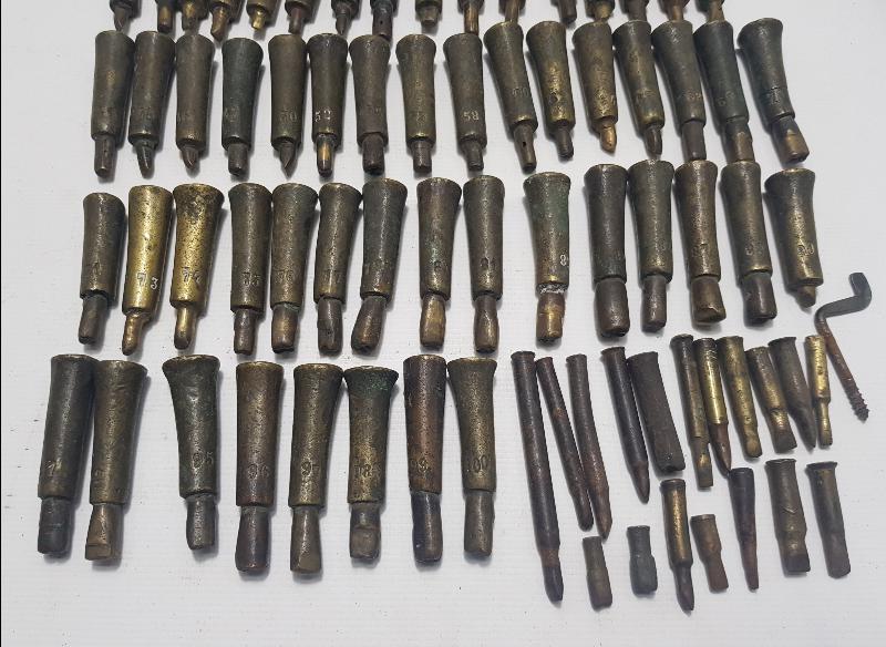 ANTİKA DİŞ KALIPLARI LOTU 