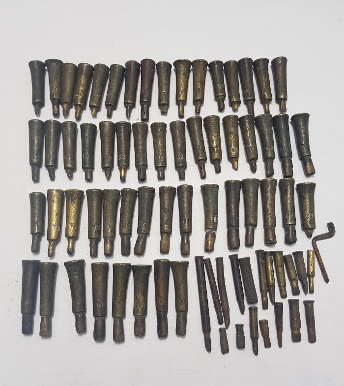 ANTİKA DİŞ KALIPLARI LOTU 