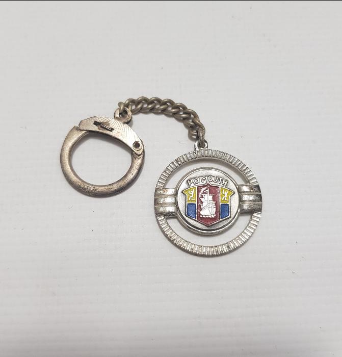 ANTİKA PLYMOUTH ARABA ANAHTARLIĞI