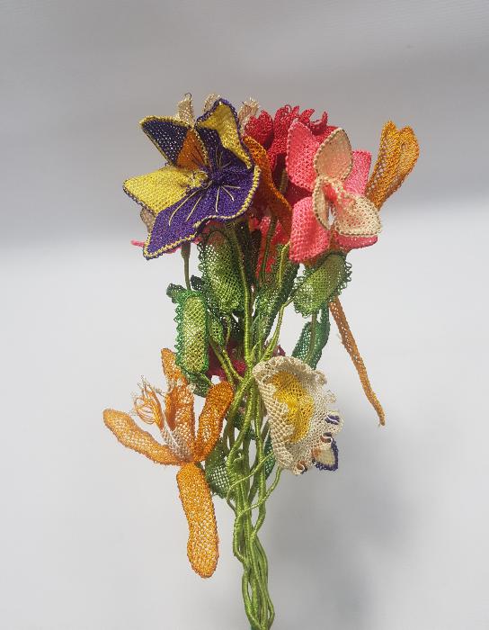 BERGAMA KOZAK YÖRESİ İĞNE OYASI GELİN ÇİÇEĞİ