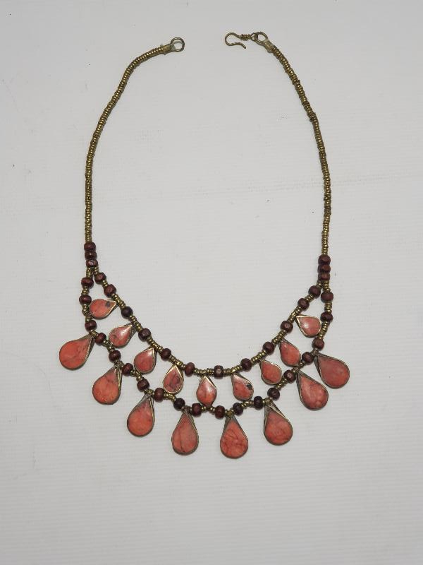 DOĞAL TAŞLARLA SÜSLÜ ESKİ TÜRKMEN GERDANLIK 