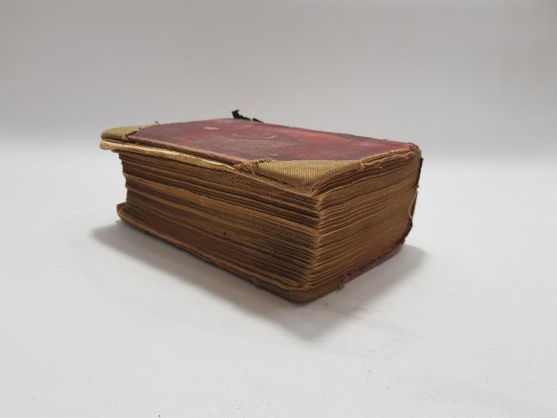 ESARET YADİGARI FRANSIZCA OSMANLICA SÖZLÜK - KAMUSU FRANSEVİ & DICTIONNAIRE FRANÇAIS - TURC 