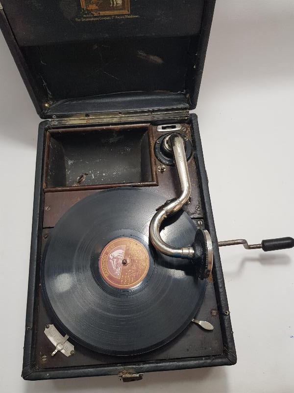 OSMANLICA SAHİBİNİN SESİ YAZILI GRAMOFON