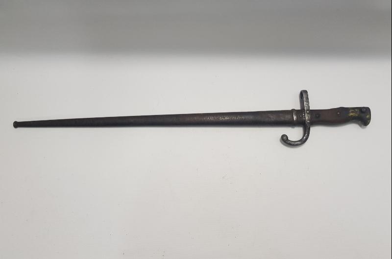 SIRTI FRANSIZCA YAZILI 1880 TARİHLİ ST. ETIENNE SÜNGÜ