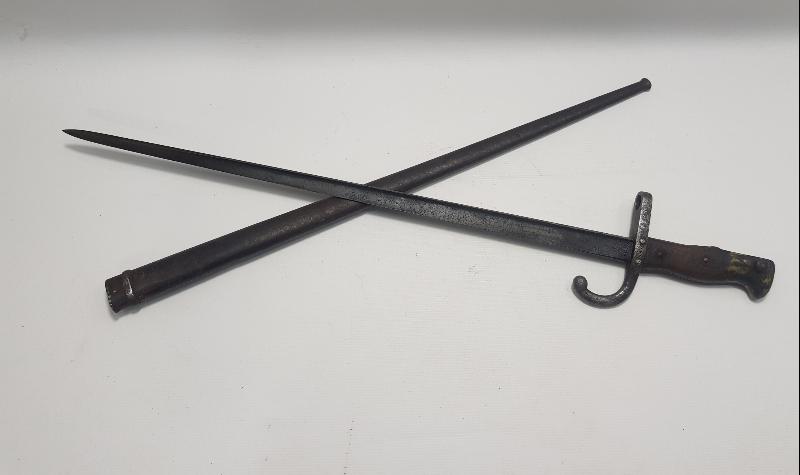 SIRTI FRANSIZCA YAZILI 1880 TARİHLİ ST. ETIENNE SÜNGÜ