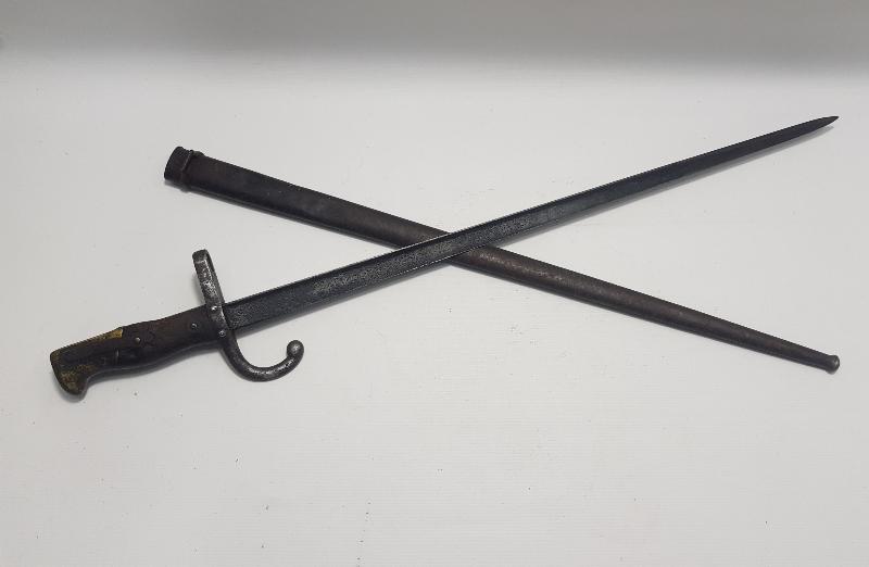 SIRTI FRANSIZCA YAZILI 1880 TARİHLİ ST. ETIENNE SÜNGÜ