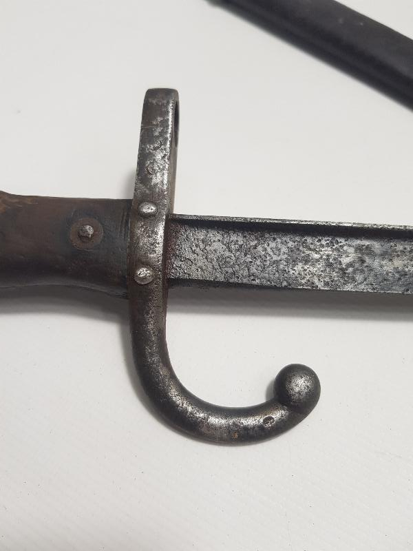 SIRTI FRANSIZCA YAZILI 1880 TARİHLİ ST. ETIENNE SÜNGÜ