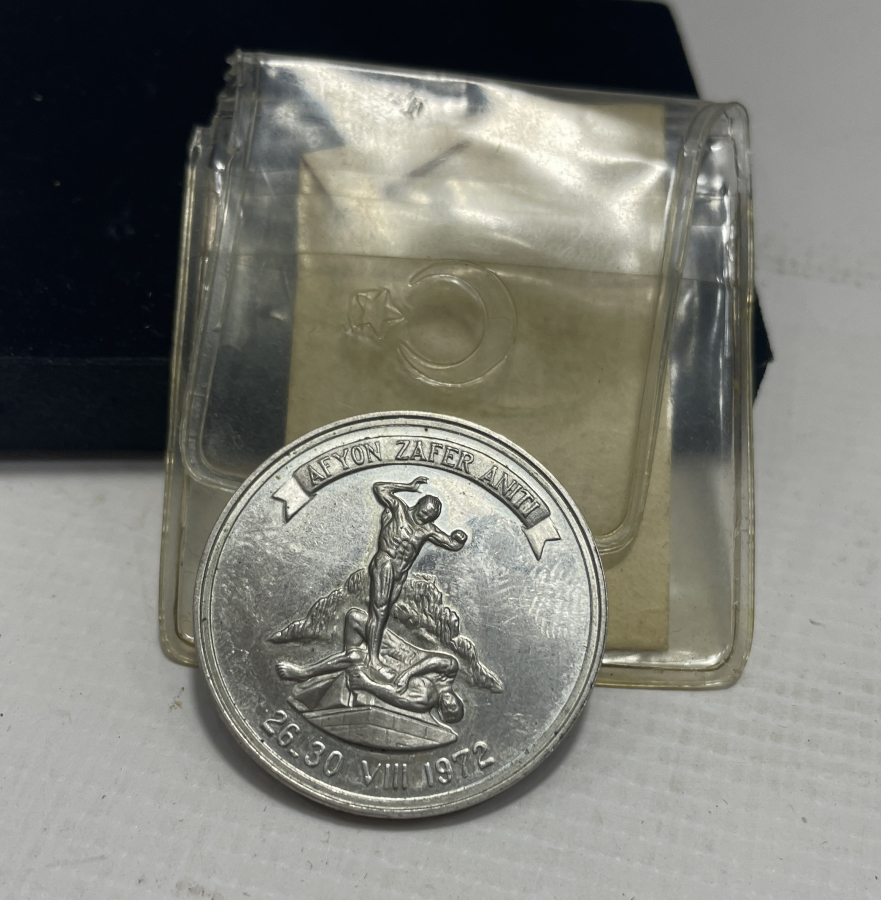 BÜYÜK TAARRUZUN 50 YILI ANISINA BASTIRILMIŞ HATIRA GÜMÜŞ PARA