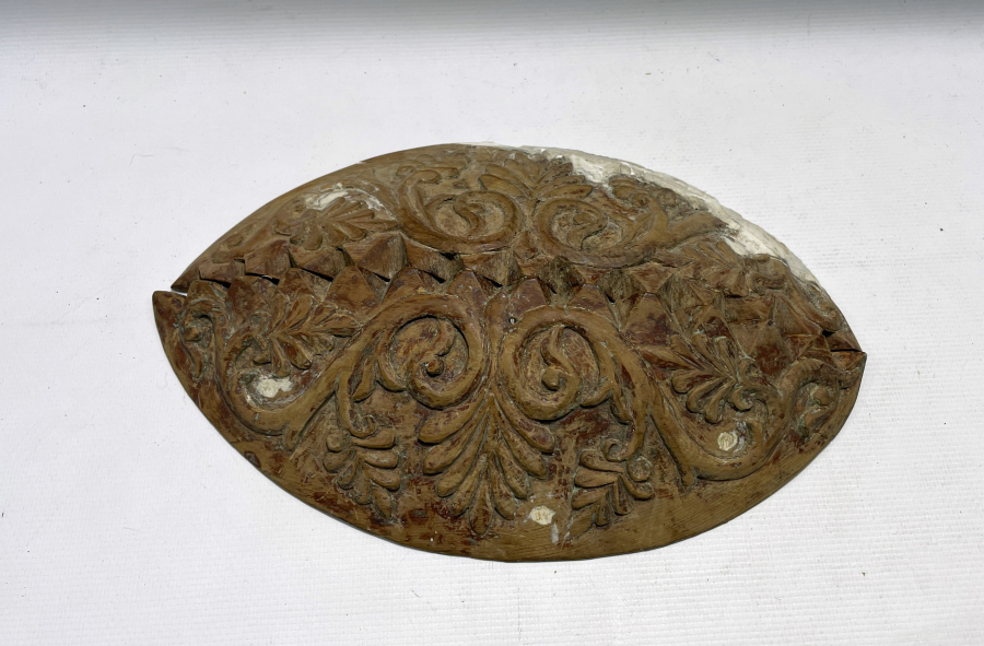 OSMANLI DÖNEMİ ÇOK NADİR EL OYMA AHŞAP TAVAN GÖBEĞİ