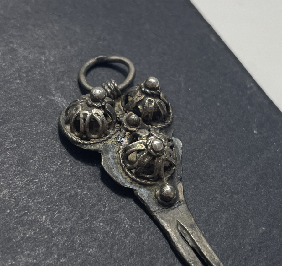 OSMANLI DÖNEMİ ÇOK NADİR TARAK FORMLU GELİN BAŞ SÜSÜ