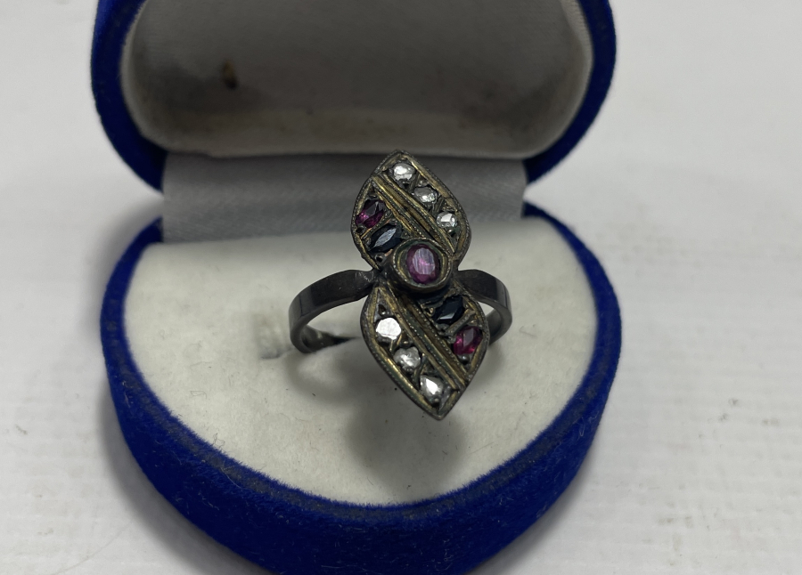 ÖZEL YAPIM FİYONK MODEL ELMAS VE YAKUT TAŞLI YÜZÜK