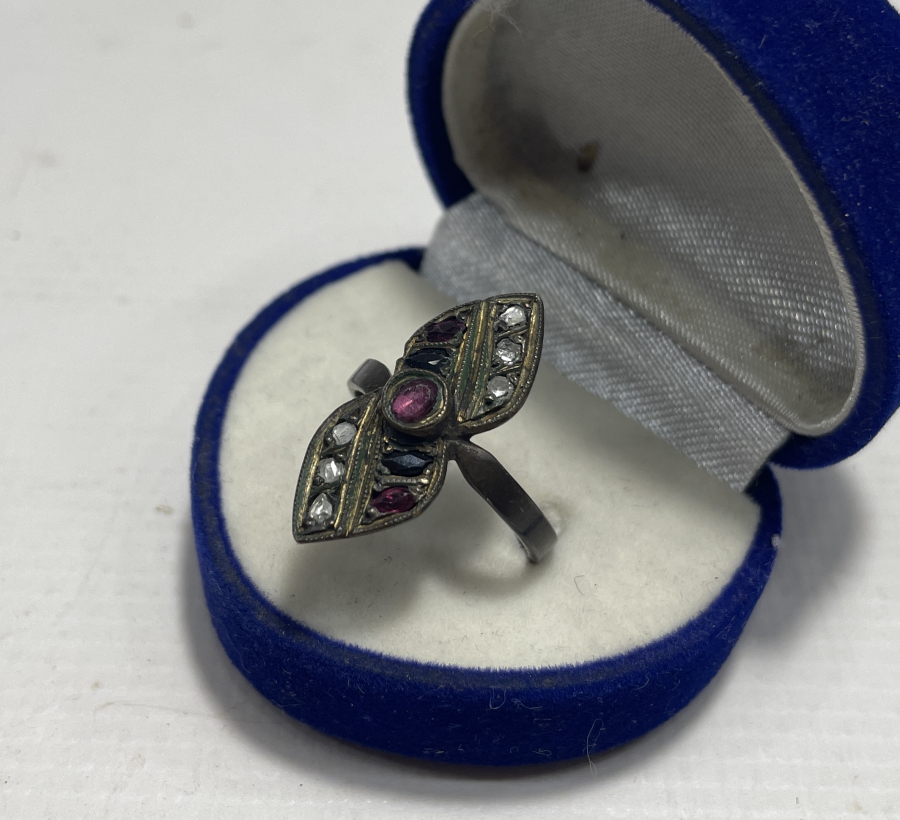 ÖZEL YAPIM FİYONK MODEL ELMAS VE YAKUT TAŞLI YÜZÜK