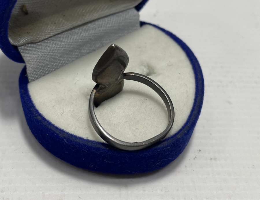 ÖZEL YAPIM FİYONK MODEL ELMAS VE YAKUT TAŞLI YÜZÜK