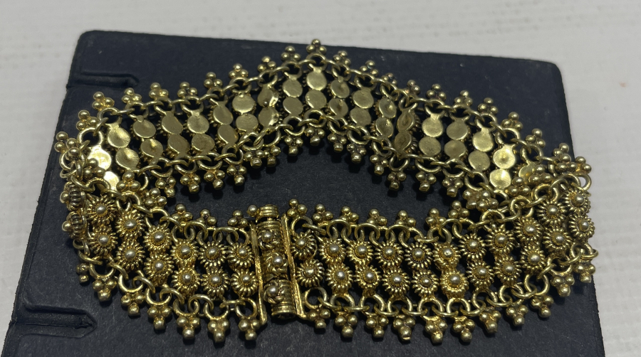 ÖZEL YAPIM GÜVERSE İŞÇİLİKLİ ALTIN KAPLAMA GÜMÜŞ BİLEKLİK