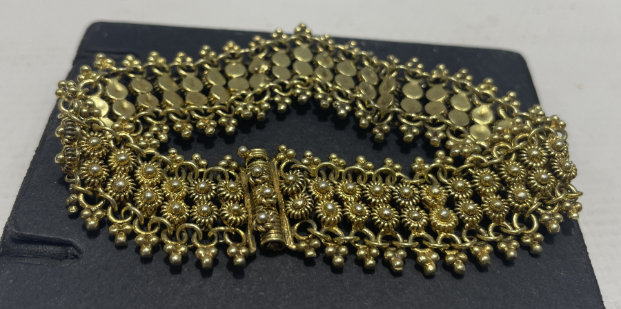 ÖZEL YAPIM GÜVERSE İŞÇİLİKLİ ALTIN KAPLAMA GÜMÜŞ BİLEKLİK