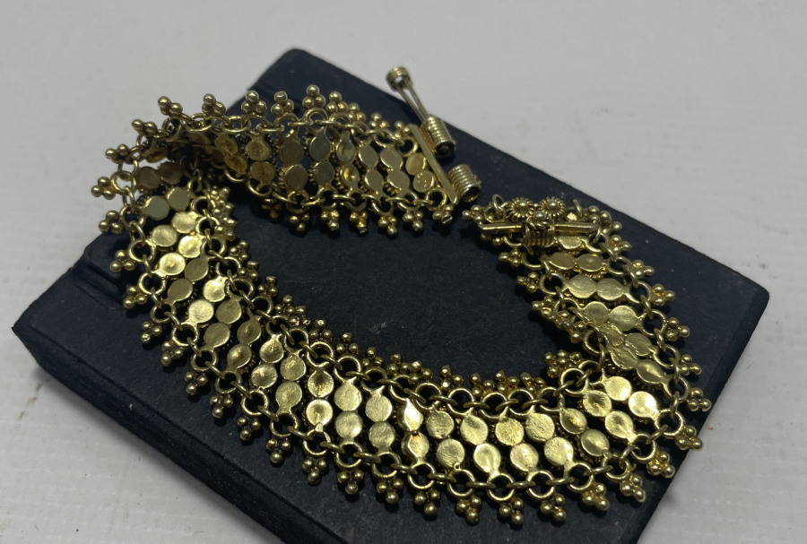 ÖZEL YAPIM GÜVERSE İŞÇİLİKLİ ALTIN KAPLAMA GÜMÜŞ BİLEKLİK