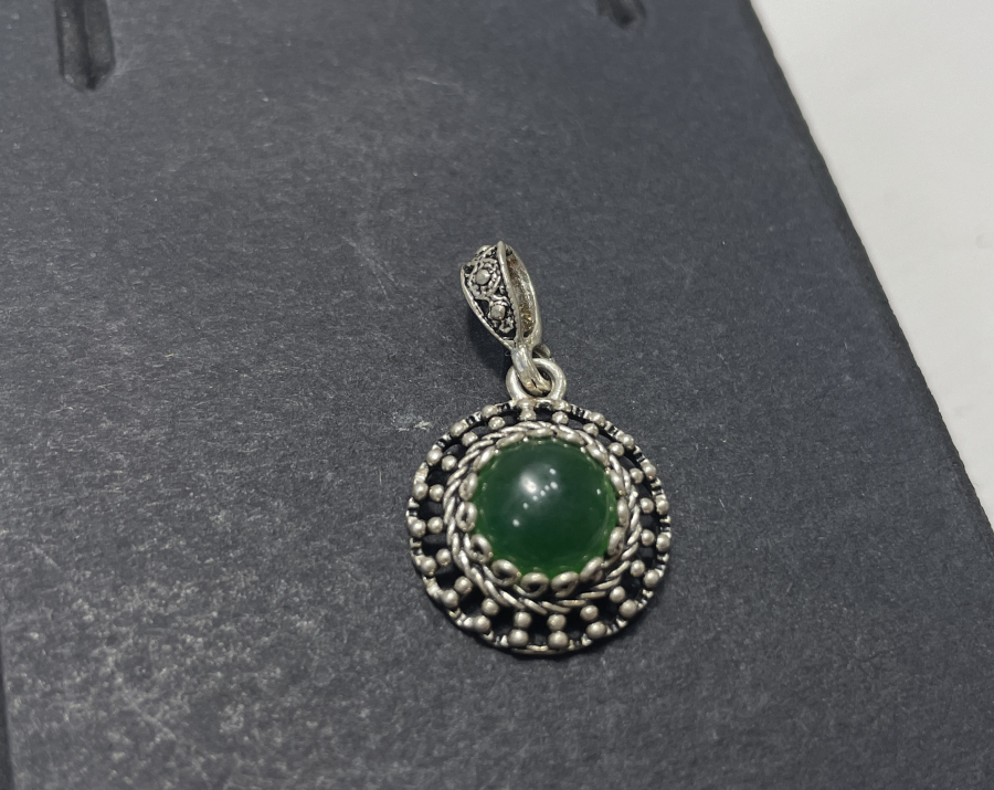 YEŞİM TAŞLI GÜMÜŞ KOLYE UCU