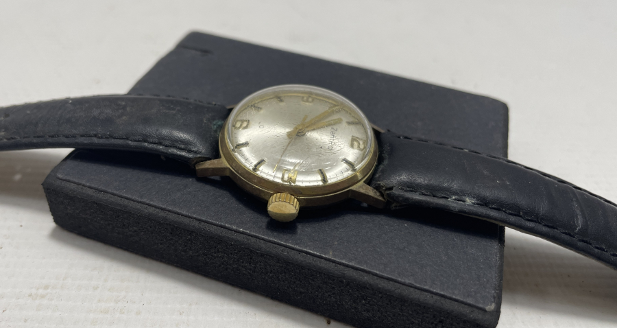 ALTIN KAPLAMA ZENTRA MARKA KURMALI ANTİKA KOL SAATİ