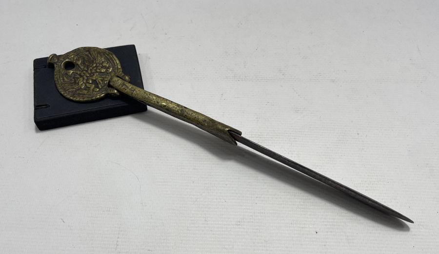 OSMANLI DÖNEMİ ÇOK NADİR ÇİFT BAŞLI KARTAL GÖRSELLİ KILIÇ MASATI