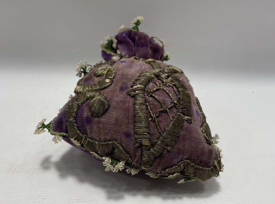 OSMANLI DÖNEMİ SIRMA İŞÇİLİKLİ İĞNELİK