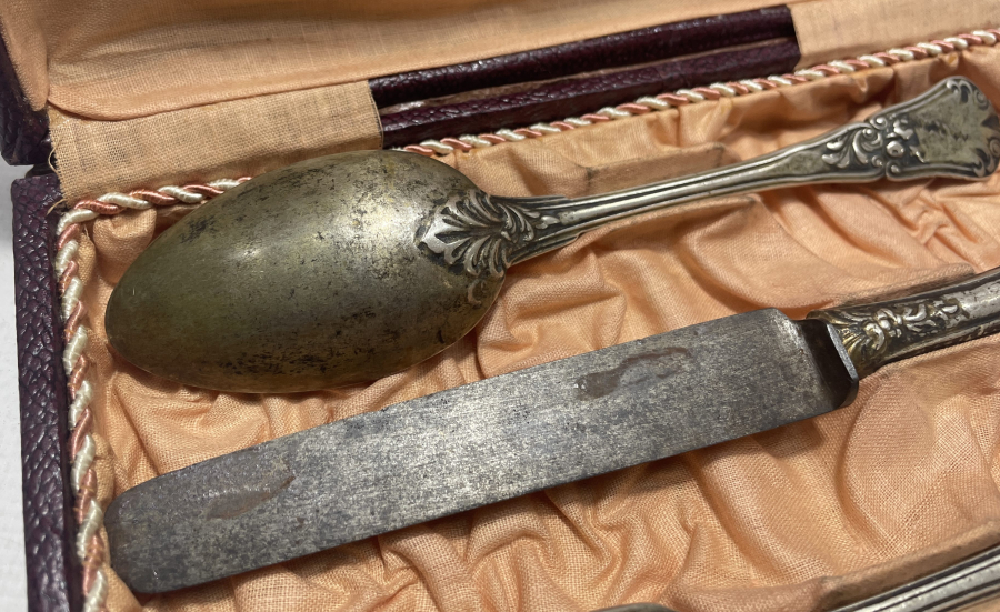 OSMANLI DÖNEMİ TUĞRALI GÜMÜŞ TEK KİŞİLİK YEMEK TAKIMI