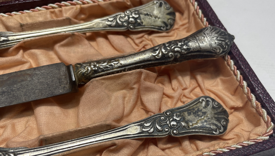 OSMANLI DÖNEMİ TUĞRALI GÜMÜŞ TEK KİŞİLİK YEMEK TAKIMI