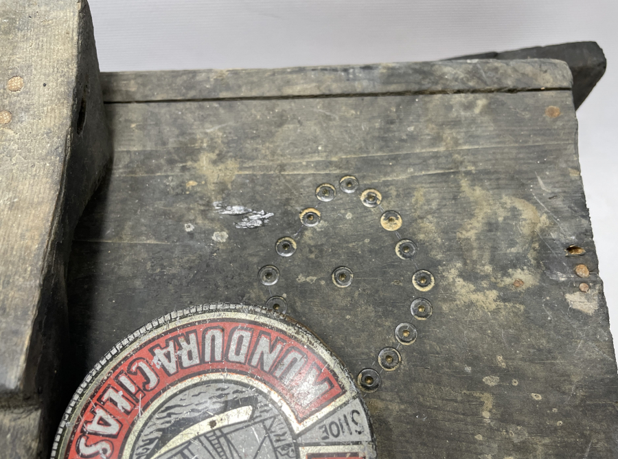 ÜZERİ BONCUK İŞLİ ANTİKA AYAKKABI BOYACI SANDIĞI