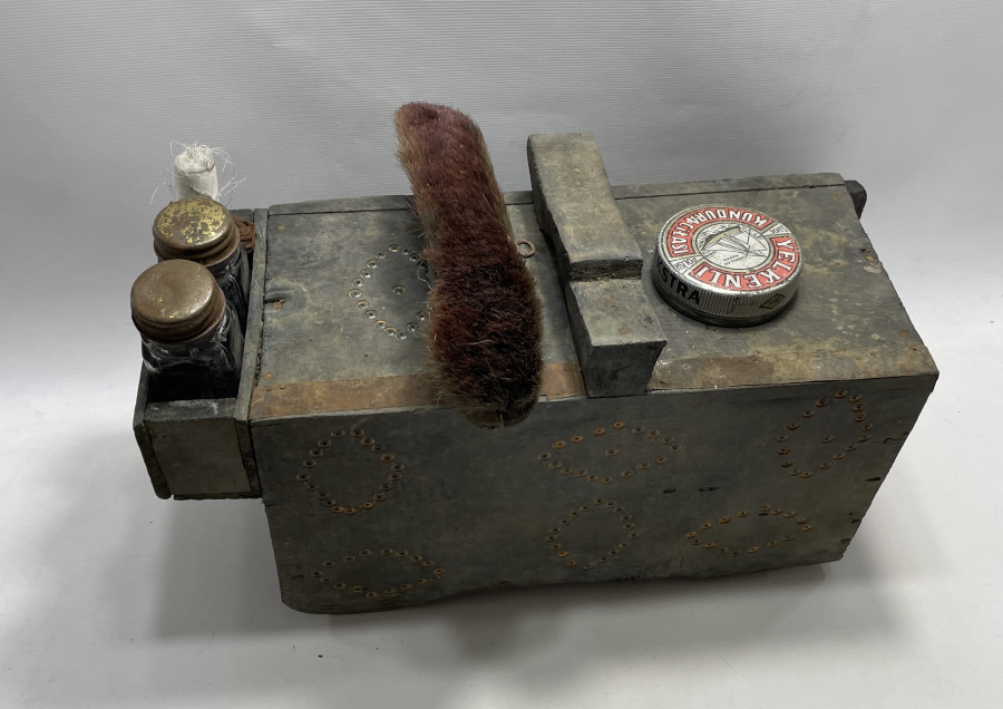 ÜZERİ BONCUK İŞLİ ANTİKA AYAKKABI BOYACI SANDIĞI