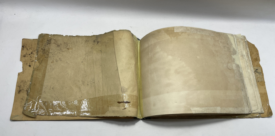 1882 TARİHLİ YENİÇERİLER KONULU ÇOK NADİR BÜYÜK BOY GRAVÜR KİTABI