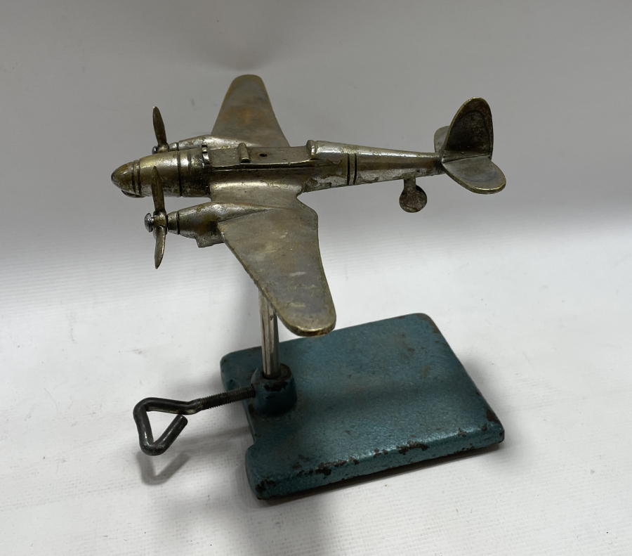 CUMHURİYET BAŞLARI MASA ÜSTÜ METAL UÇAK FİGÜRÜ