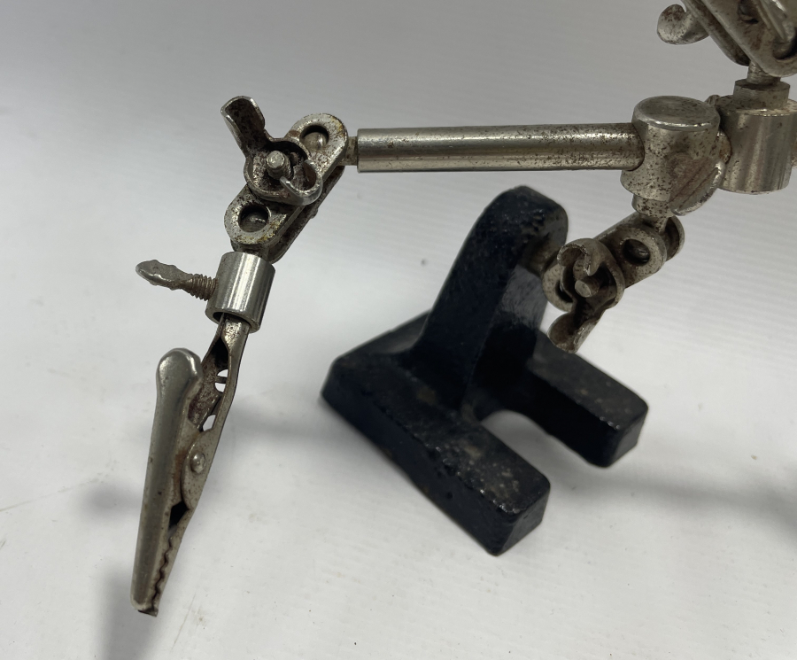 ANTİKA MASA ÜSTÜ BÜYÜTECİ