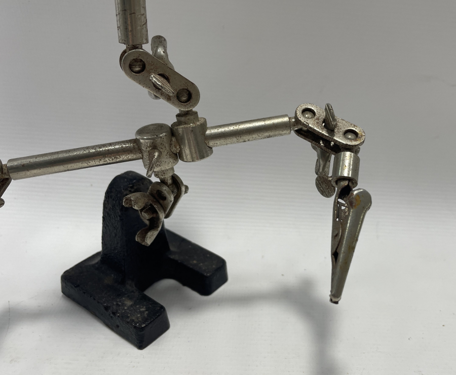 ANTİKA MASA ÜSTÜ BÜYÜTECİ