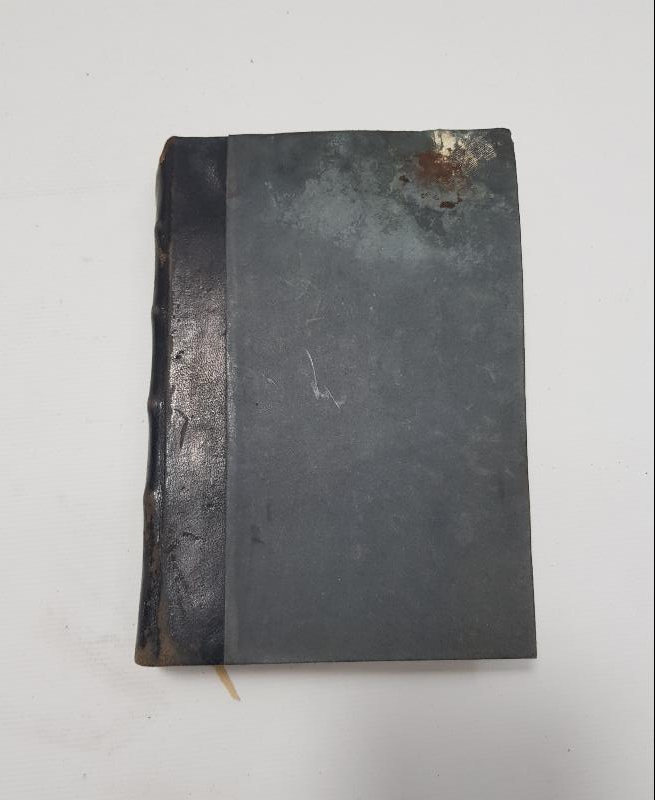 OSMANLICA İKİ KİTAP BİR ARADA: MAZİDEN ATİYE & ZULÜMDEN NURA