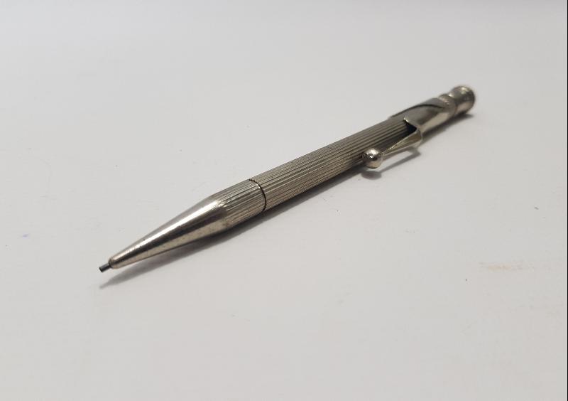 1920'LERDEN ÇAKMAKLI KURŞUN KALEM