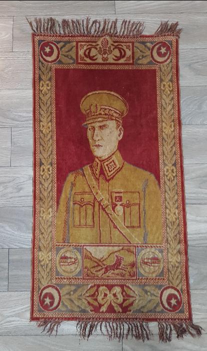CUMHURİYET İLK DÖNEM ATATÜRK GÖRSELLİ NADİR DUVAR HALISI