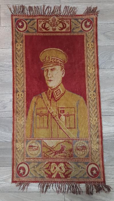 CUMHURİYET İLK DÖNEM ATATÜRK GÖRSELLİ NADİR DUVAR HALISI