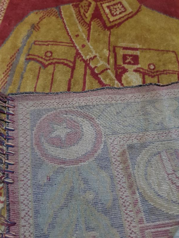 CUMHURİYET İLK DÖNEM ATATÜRK GÖRSELLİ NADİR DUVAR HALISI