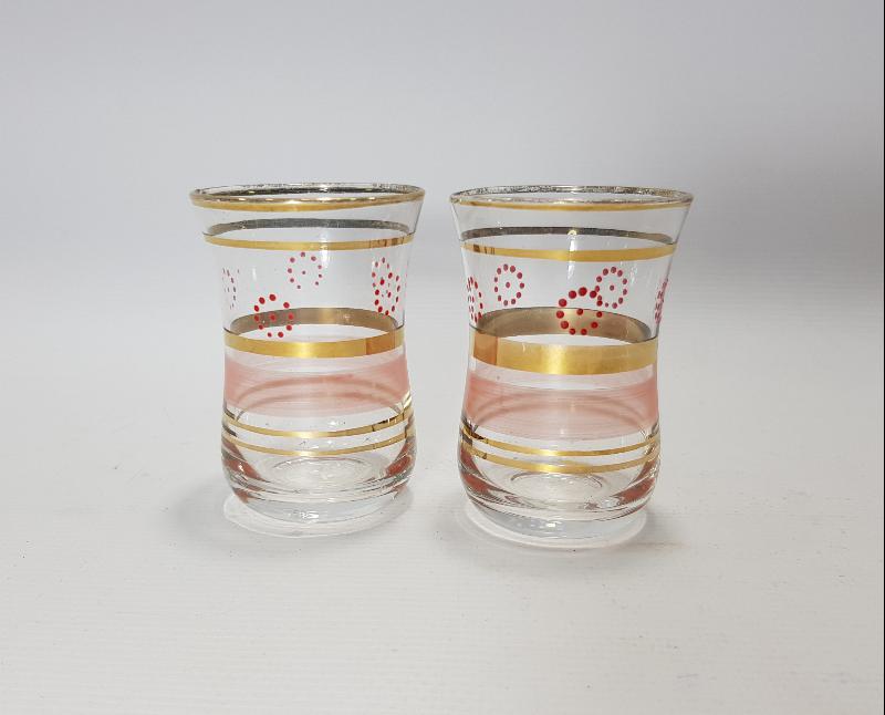 OSMANLI DÖNEMİ MİNELİ VE ALTIN YALDIZLI BİR ÇİFT ÇAY BARDAĞI 