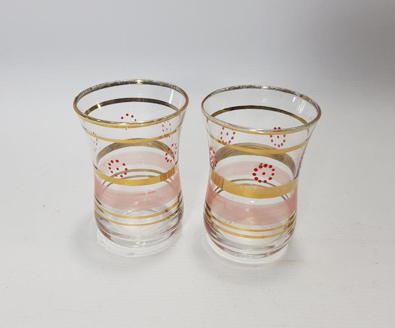 OSMANLI DÖNEMİ MİNELİ VE ALTIN YALDIZLI BİR ÇİFT ÇAY BARDAĞI 