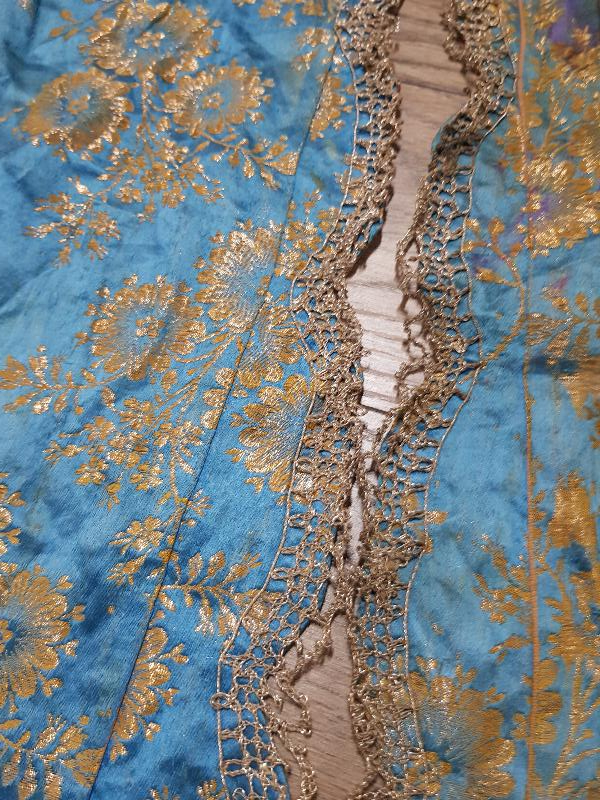 OSMANLI İPEK ELMASİYE ÜÇ ETEK ELBİSE