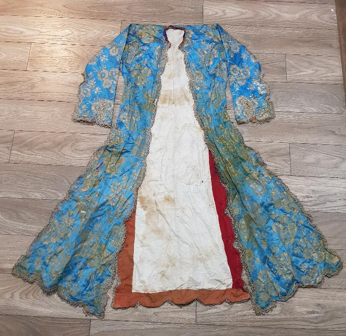 OSMANLI İPEK ELMASİYE ÜÇ ETEK ELBİSE