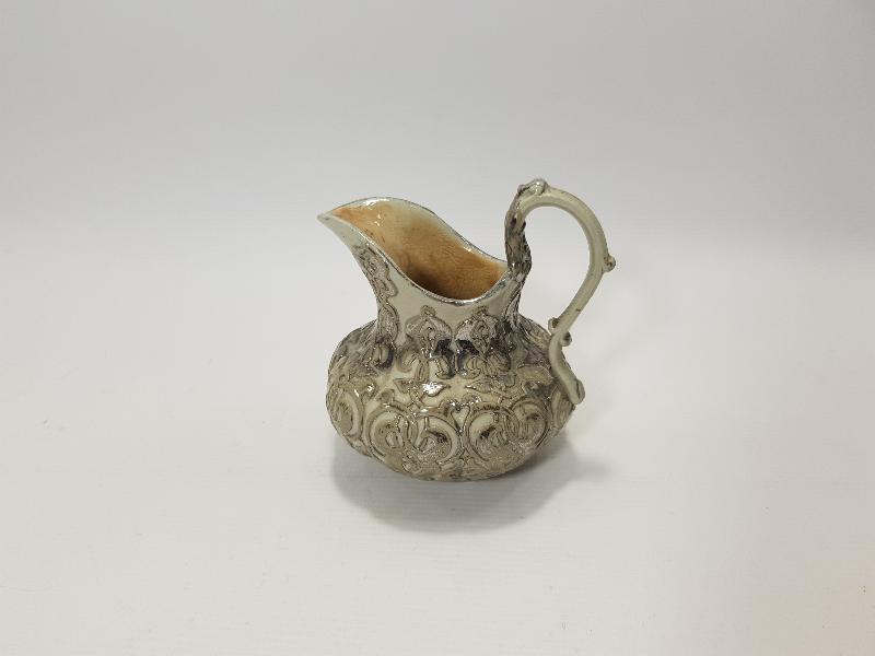 OSMANLI PAZARI İÇİN YAPILMIŞ GÜMÜŞ YALDIZLI ÇOK NADİR FORMDA SÜTLÜK