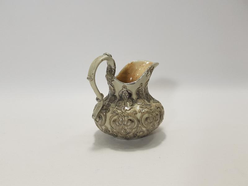 OSMANLI PAZARI İÇİN YAPILMIŞ GÜMÜŞ YALDIZLI ÇOK NADİR FORMDA SÜTLÜK