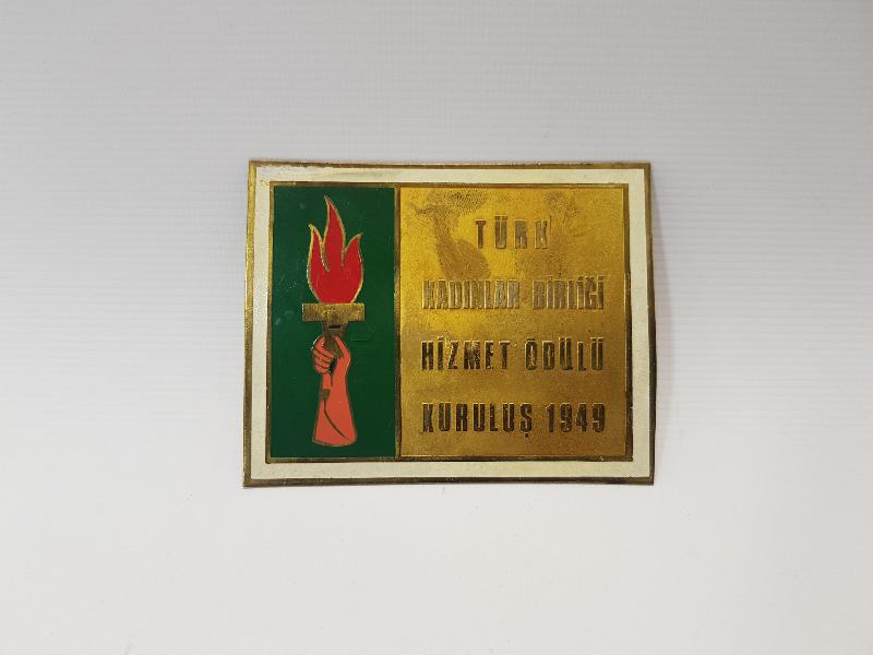TÜRK KADINLAR BİRLİĞİ HİZMET ÖDÜLÜ PLAKET