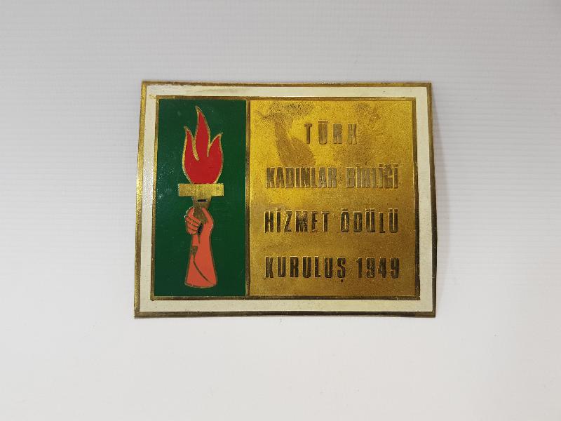 TÜRK KADINLAR BİRLİĞİ HİZMET ÖDÜLÜ PLAKET