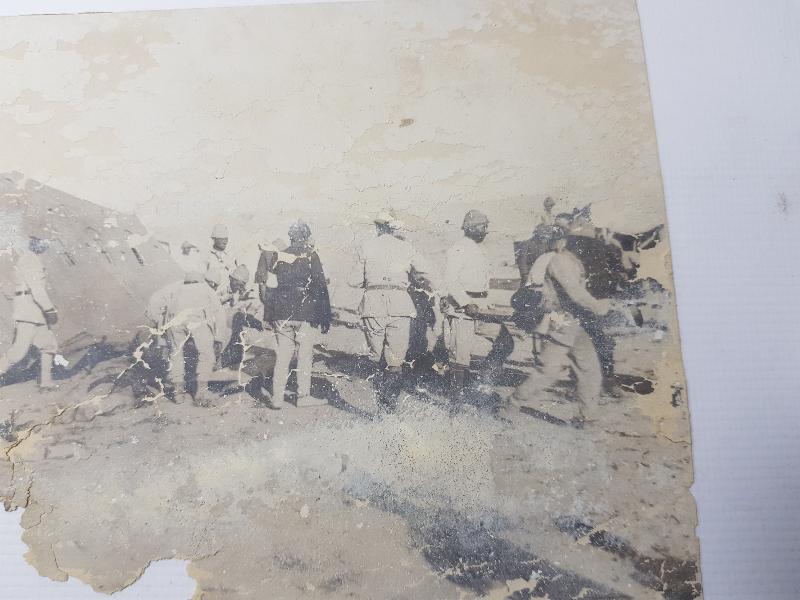 1. DÜNYA SAVAŞI SİNA CEPHESİ'NDE YARALI TÜRK ASKERİNİN HASTANEYE NAKLİ 