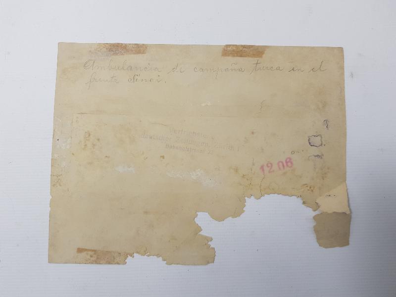 1. DÜNYA SAVAŞI SİNA CEPHESİ'NDE YARALI TÜRK ASKERİNİN HASTANEYE NAKLİ 