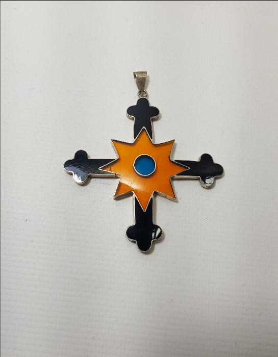 GÜMÜŞ ÇERÇEVELİ, OLTU TAŞI VE KATALİNDEN YAPILMIŞ HAÇ