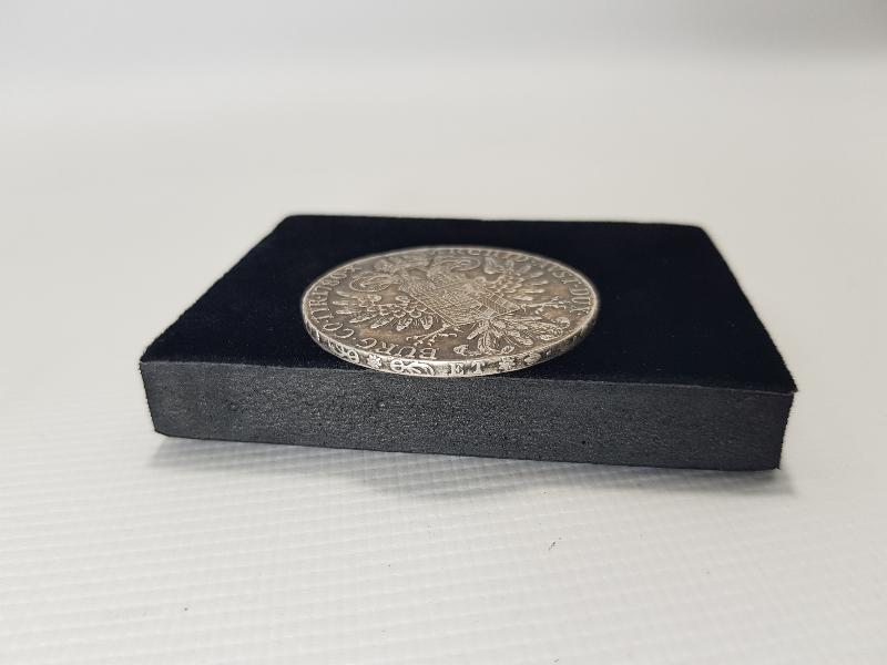 S.F. 1780 TARİHLİ GÜMÜŞ RAHİBE THERESIA PARASI 