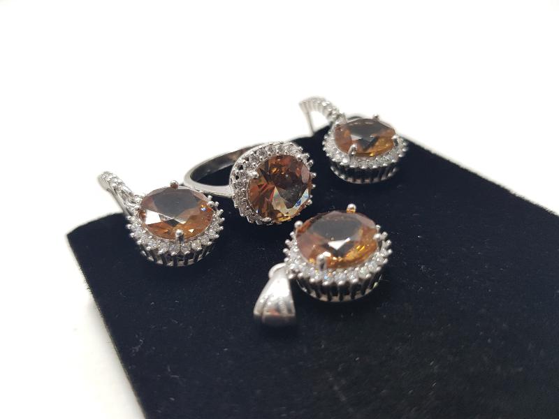 ZULTANİT TAŞLI GÜMÜŞ TAKI SETİ 